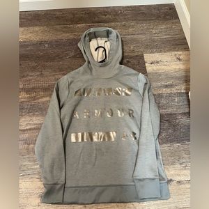 Under Armour hoodie size medium